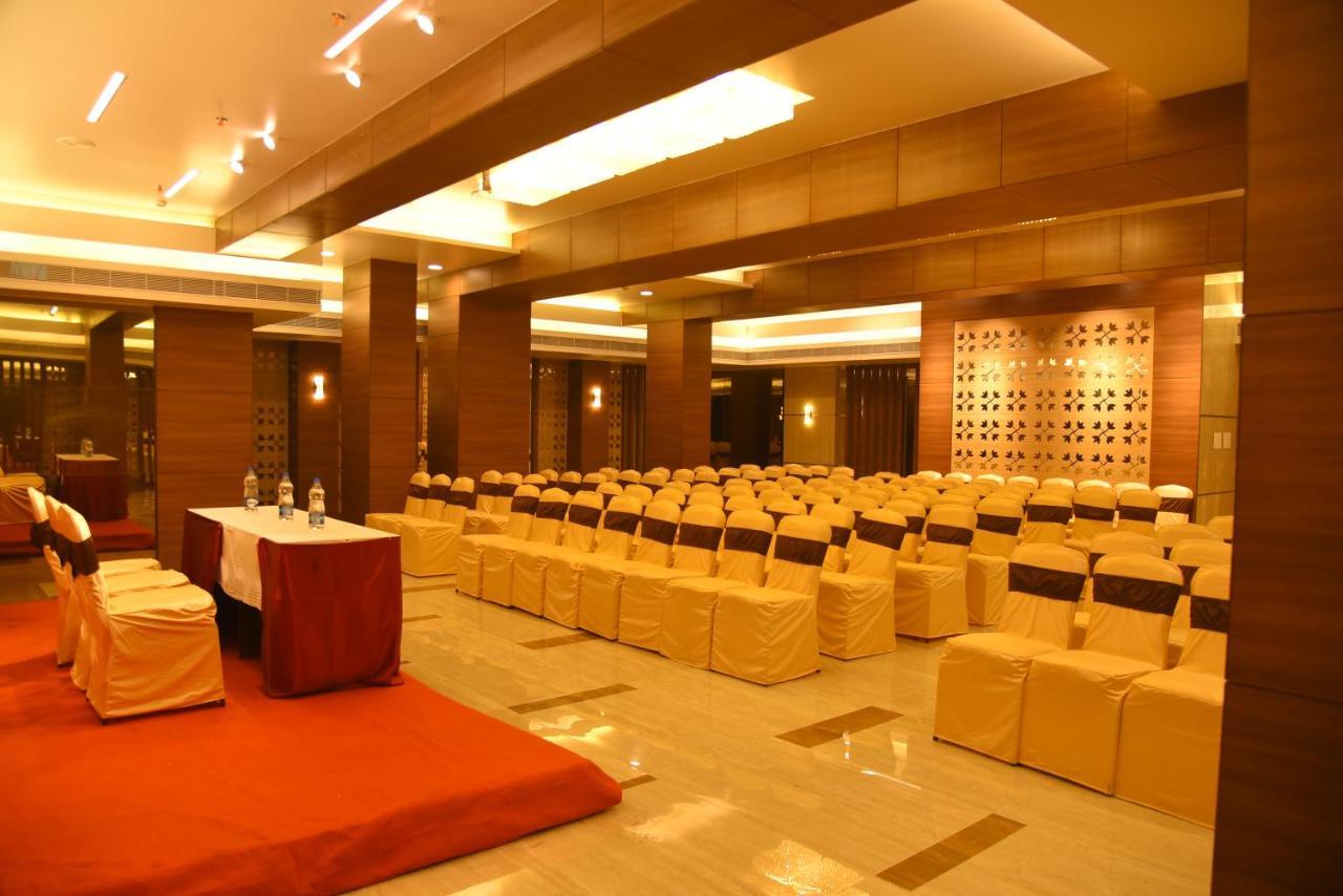 Zip By Spree Hotels Surabi International Vellore Exterior photo