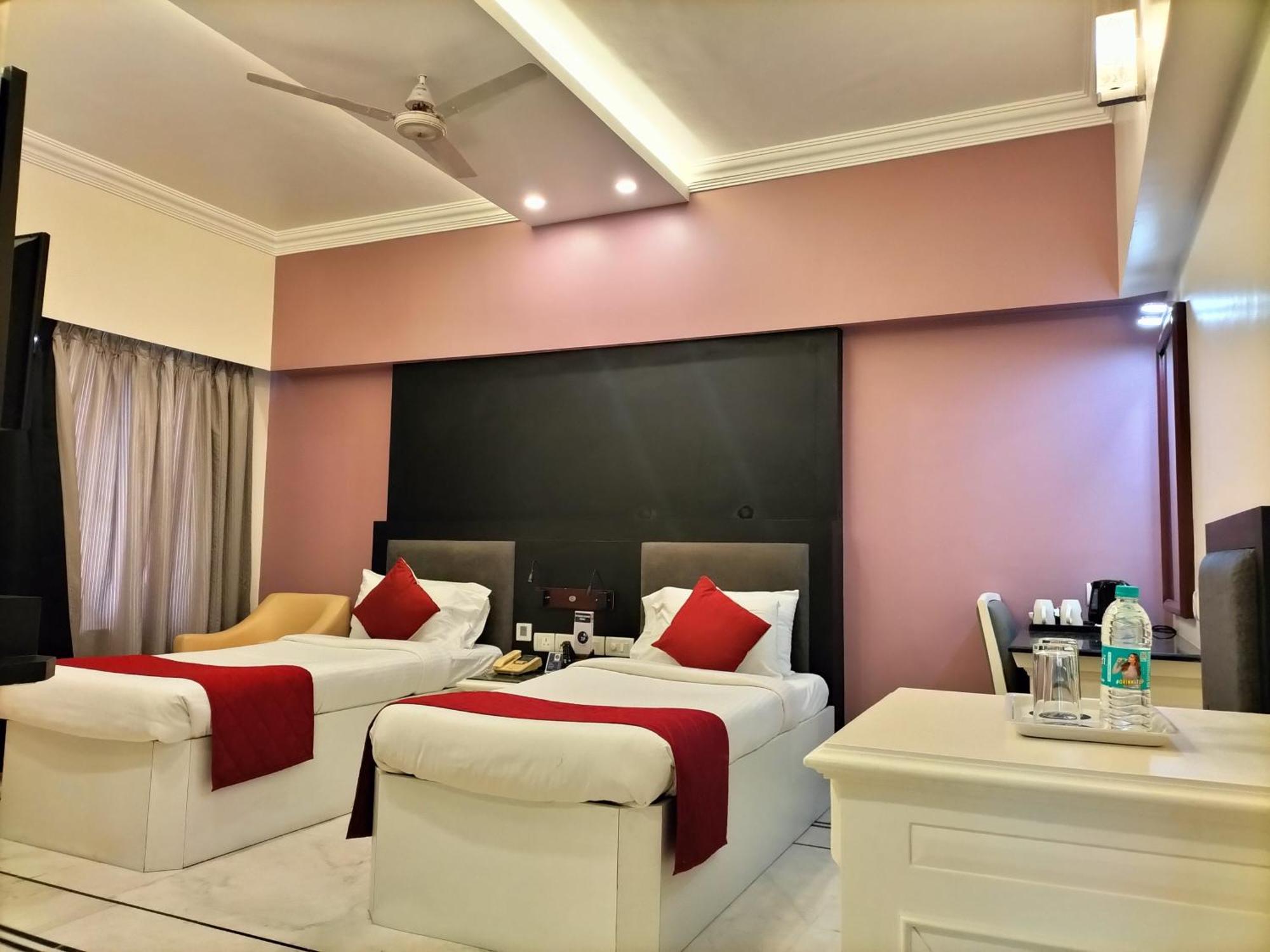 Zip By Spree Hotels Surabi International Vellore Exterior photo