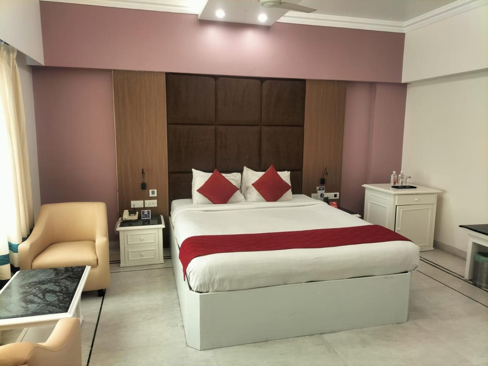 Zip By Spree Hotels Surabi International Vellore Exterior photo