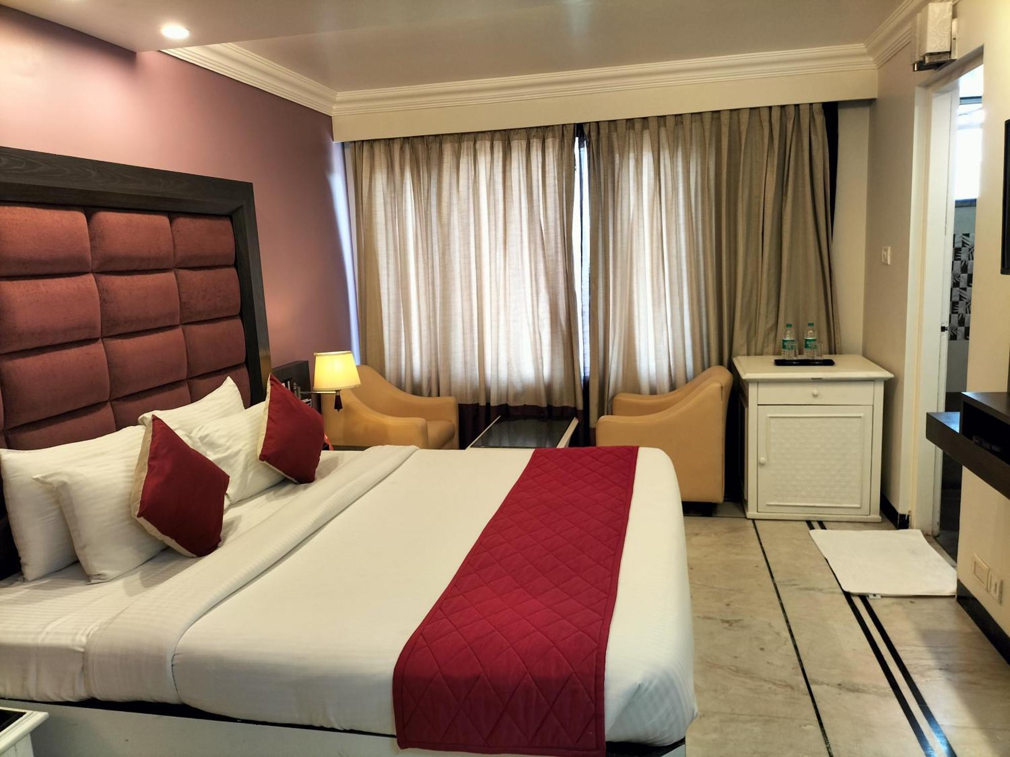 Zip By Spree Hotels Surabi International Vellore Exterior photo