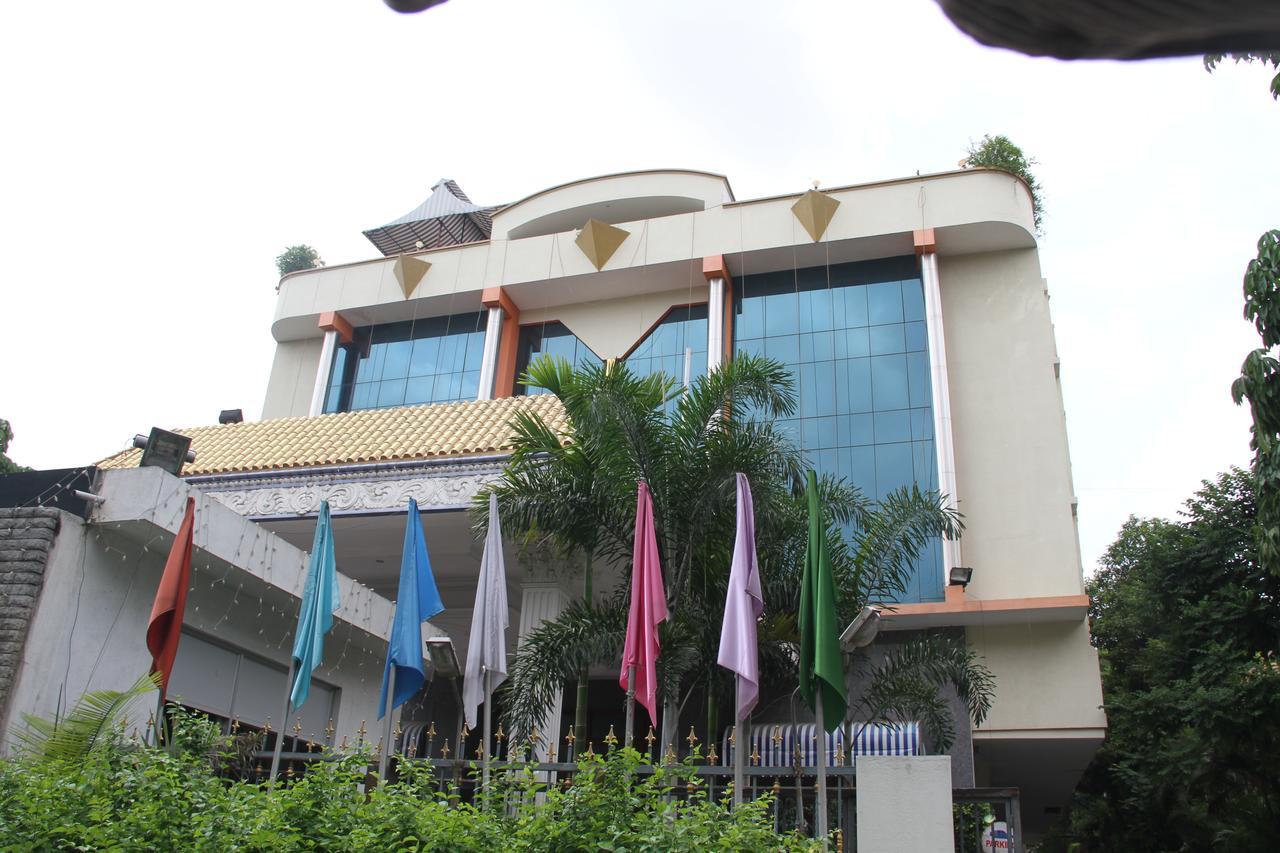 Zip By Spree Hotels Surabi International Vellore Exterior photo